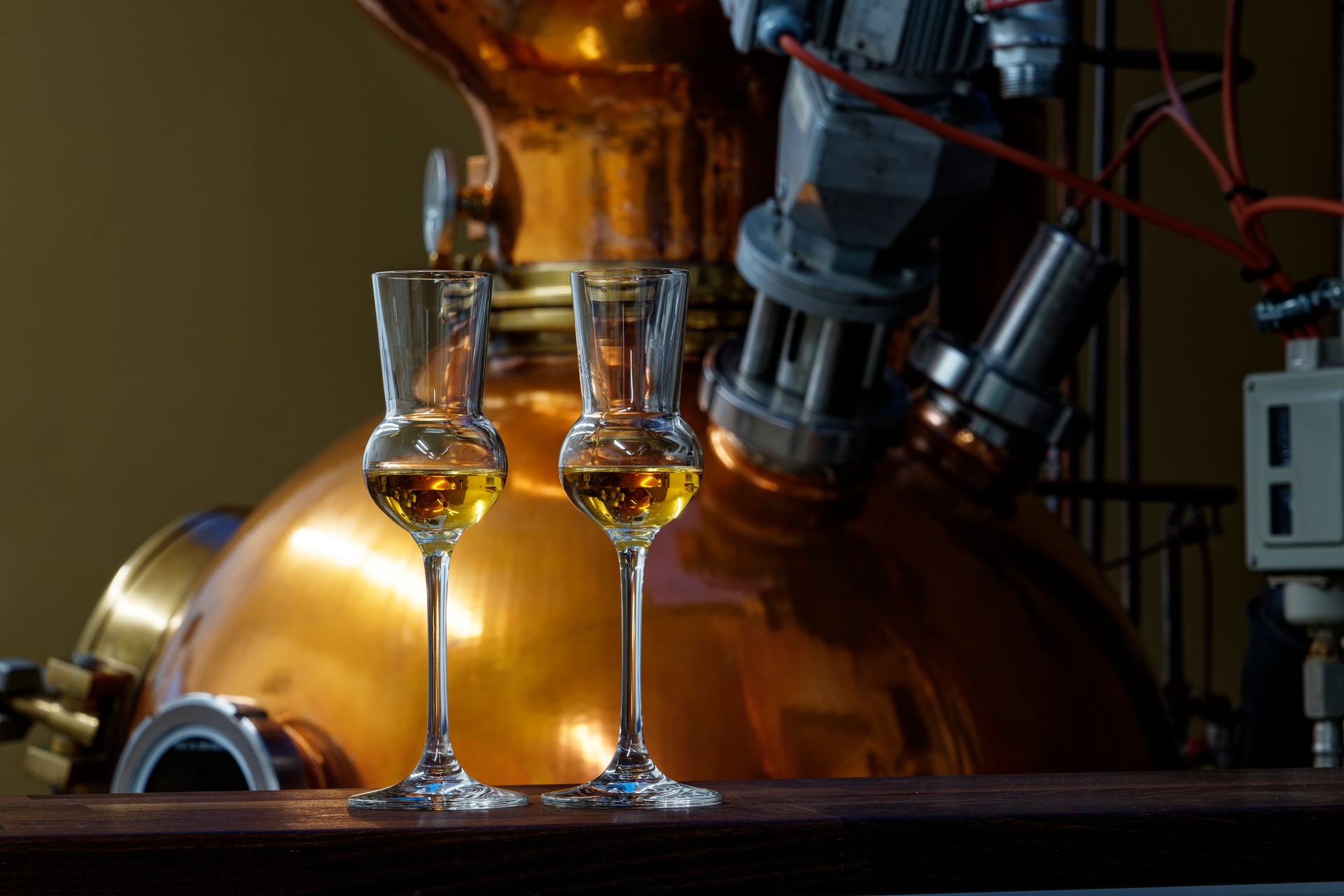 Gin distiller